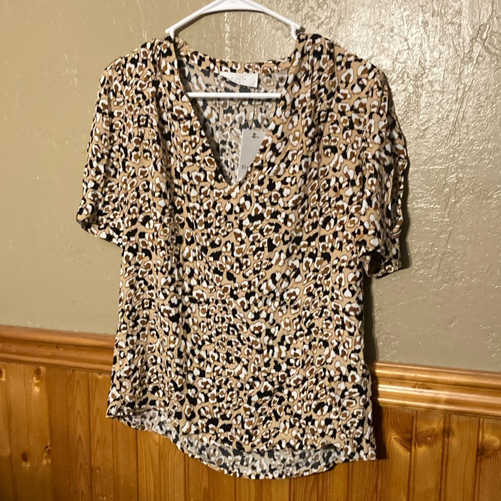 NWT Elodie Brown and Tan Short Sleeve Blouse